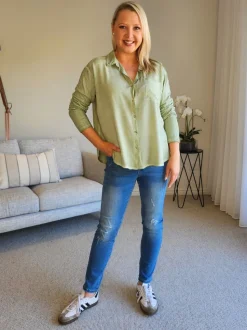 LA Stretch Pull On Jean - Denim