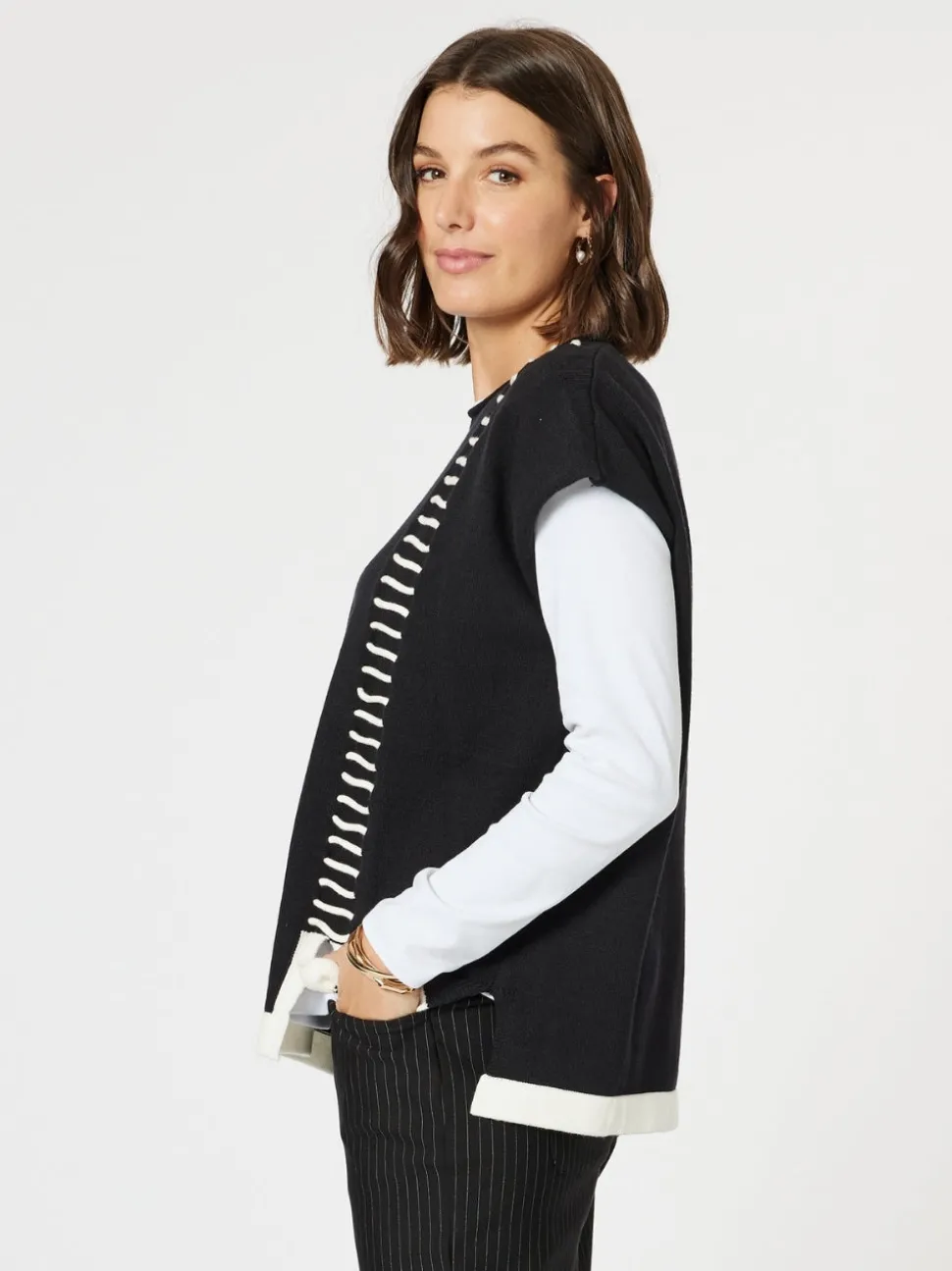 Mode Contrast Stitch Detail Knit - Black/Ivory