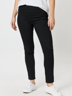 New Yorker Stretch Jean - Black